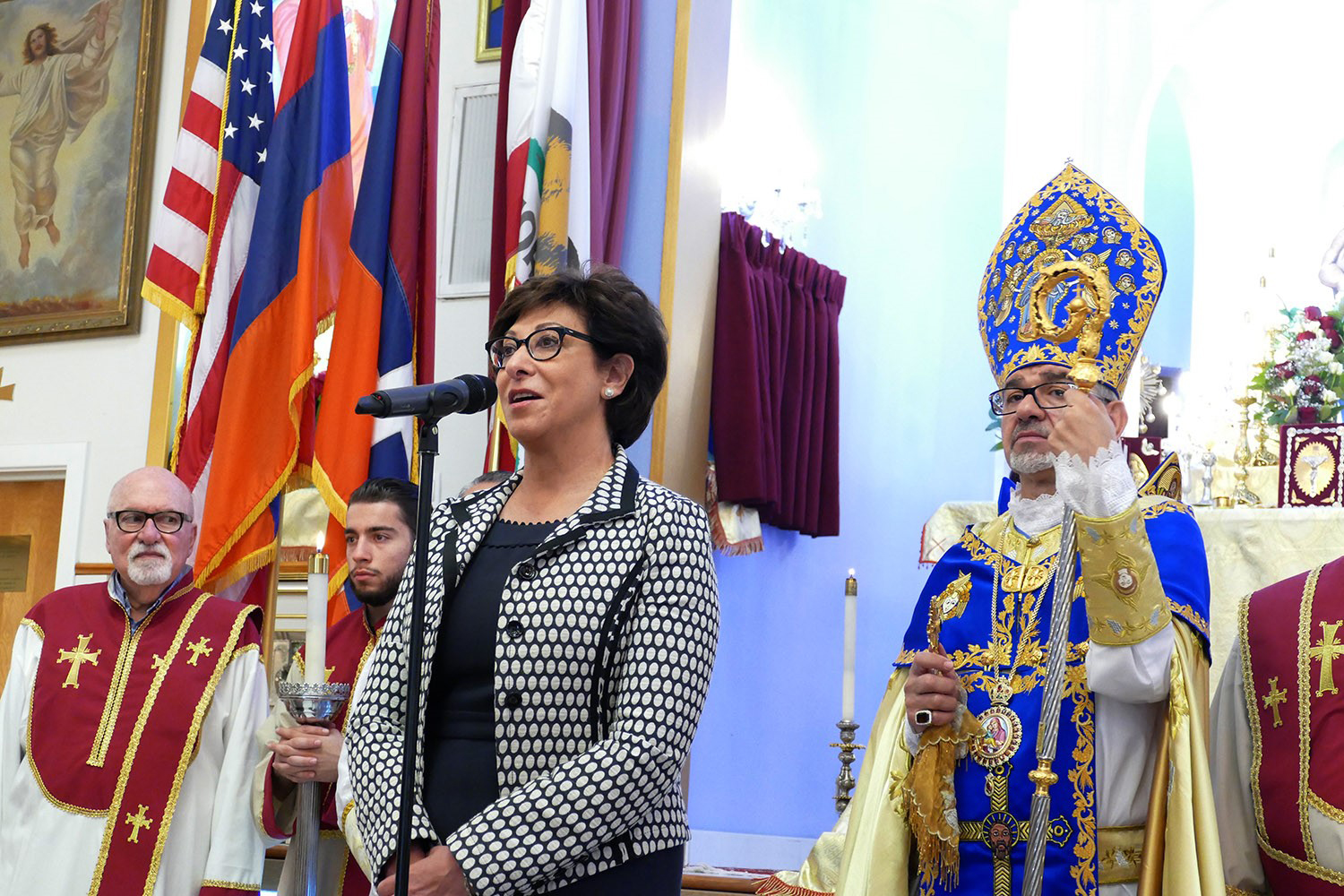 Frieda Jordan Addressing Congregation